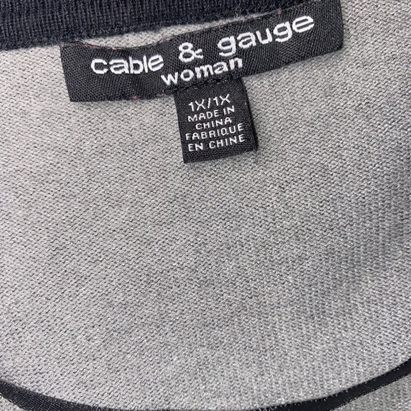 CABLE & GAUGE Color Block Knit Sweater Top w/Keyhole Detail BLK/WHT/GRAY Size 1X - Picture 4 of 7